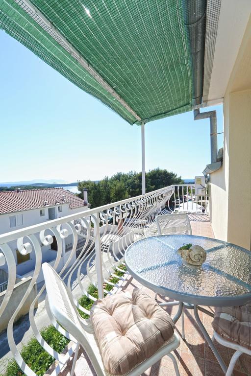 Apartmani Niki Hvar Hvar Town Oda fotoğraf