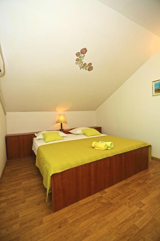 Apartmani Niki Hvar Hvar Town Oda fotoğraf