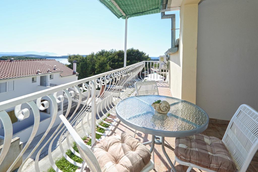 Apartmani Niki Hvar Hvar Town Oda fotoğraf