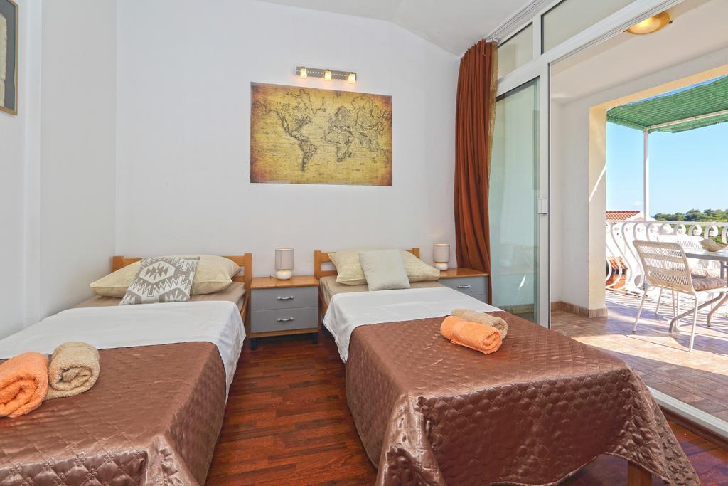 Apartmani Niki Hvar Hvar Town Oda fotoğraf