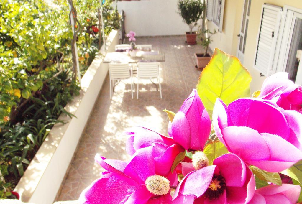 Apartmani Niki Hvar Hvar Town Dış mekan fotoğraf