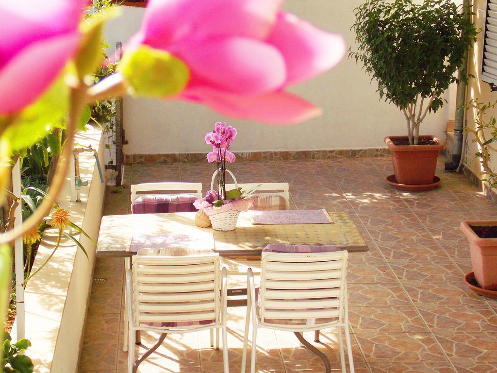 Apartmani Niki Hvar Hvar Town Dış mekan fotoğraf
